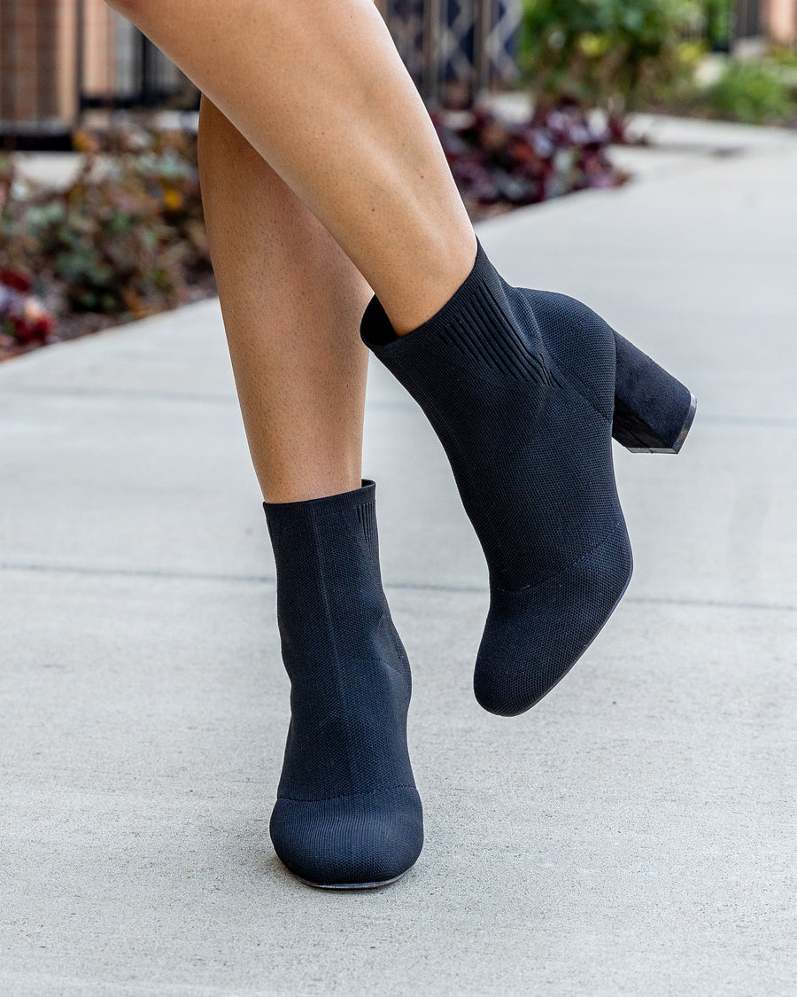 Braxton Knit Booties - Black