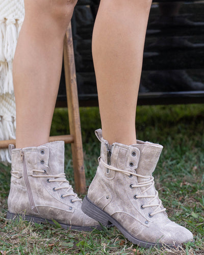 Kenia Combat Bootie - Cream