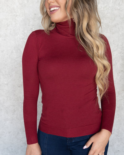 Ashton Fitted Turtleneck - Burgundy