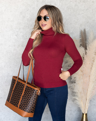 Ashton Fitted Turtleneck - Burgundy
