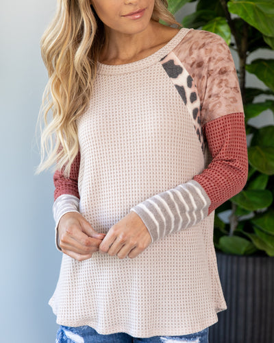 Go Beyond Basic Top - Taupe