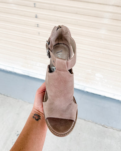 River Open Toe Booties 2.0 - Dark Taupe