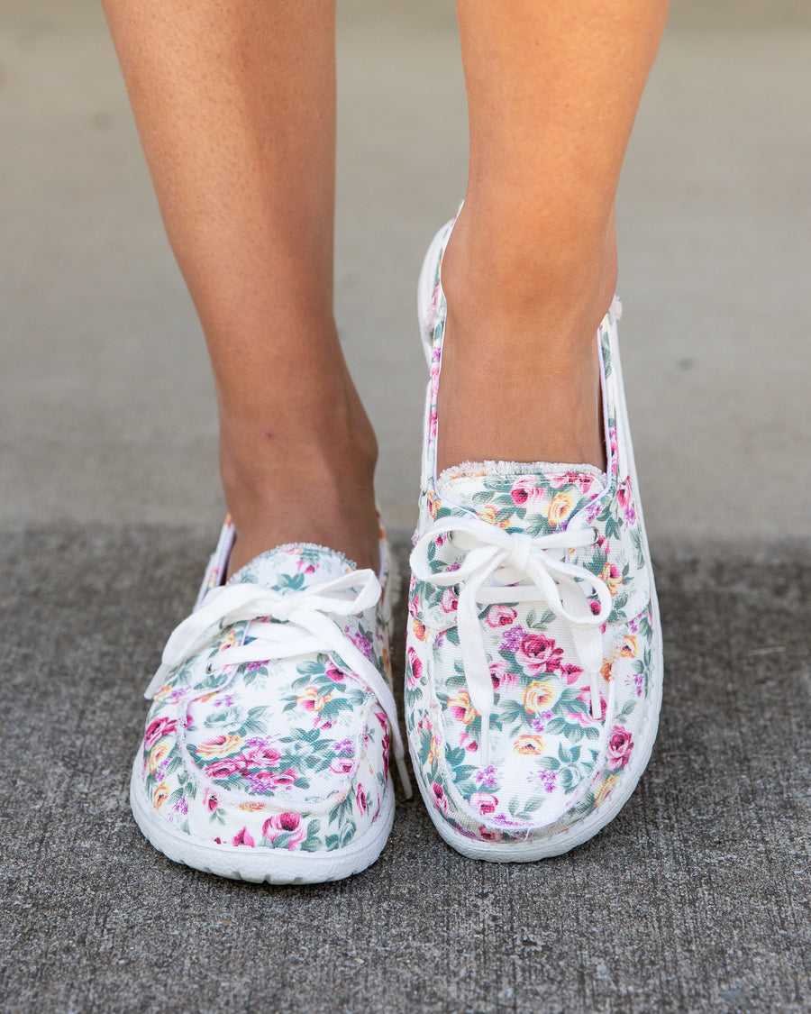 Jana Floral Slip On Sneakers - Off White