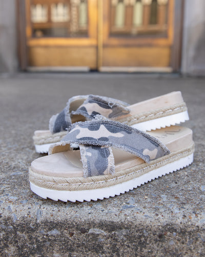 Kiley Flatform Sandals - Camo