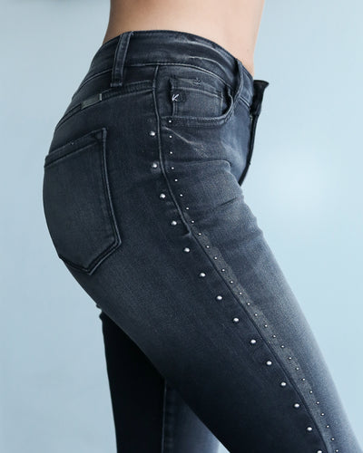 Laney Faded Skinny Jeans - Black